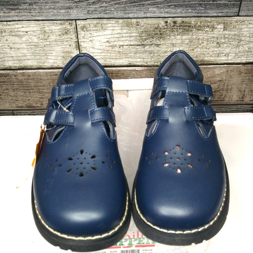 Chili Pepper Leather Shoes size 4 youth navy blue new with box